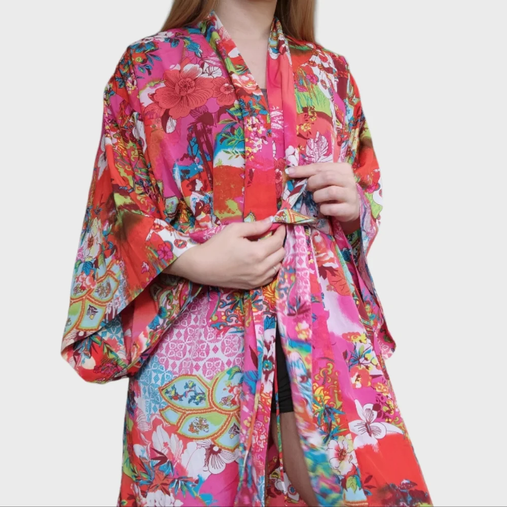 Vibrant Floral Pink & Red Satin Robe - Women's Kimono Style - Picture 3 of 5